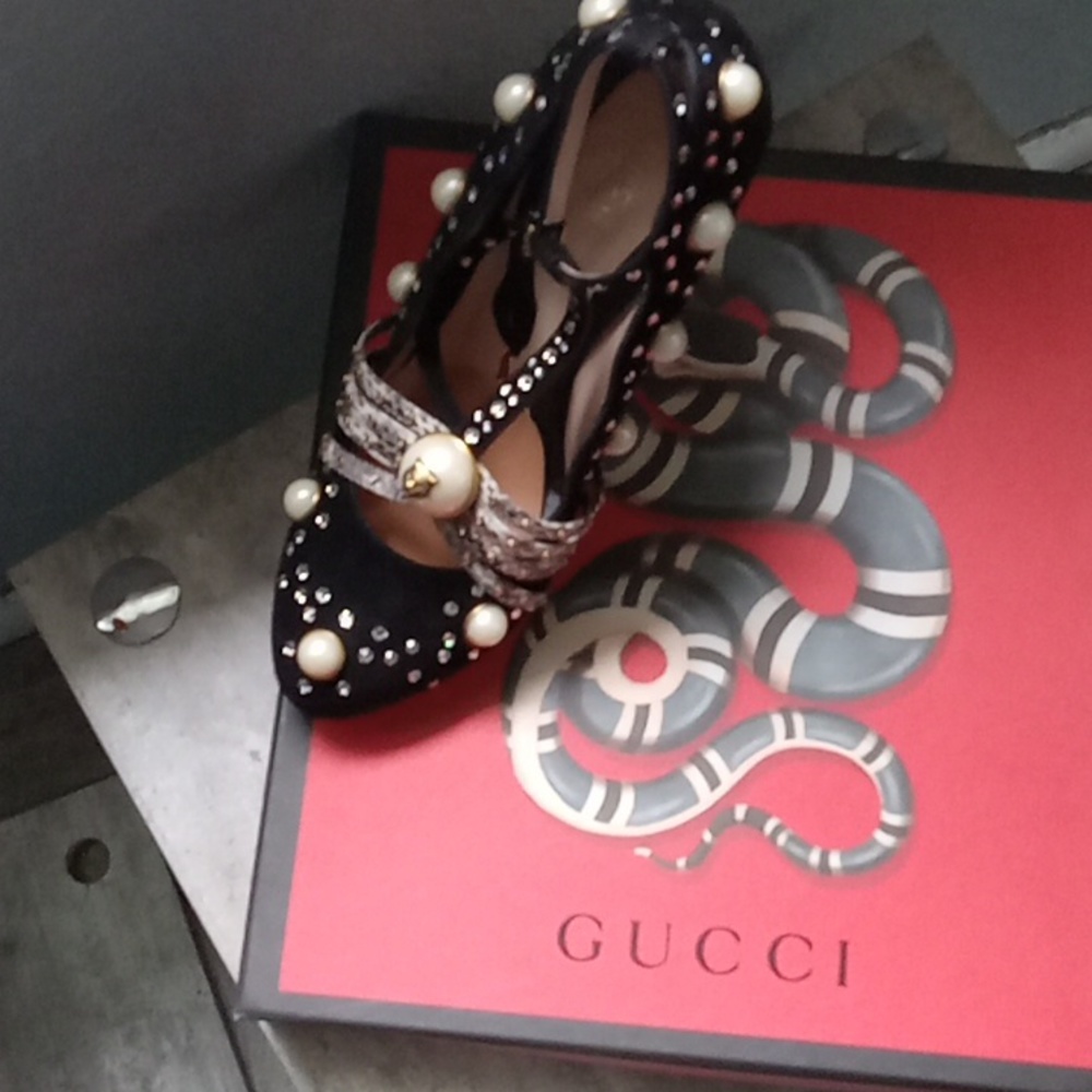Gucci size 38